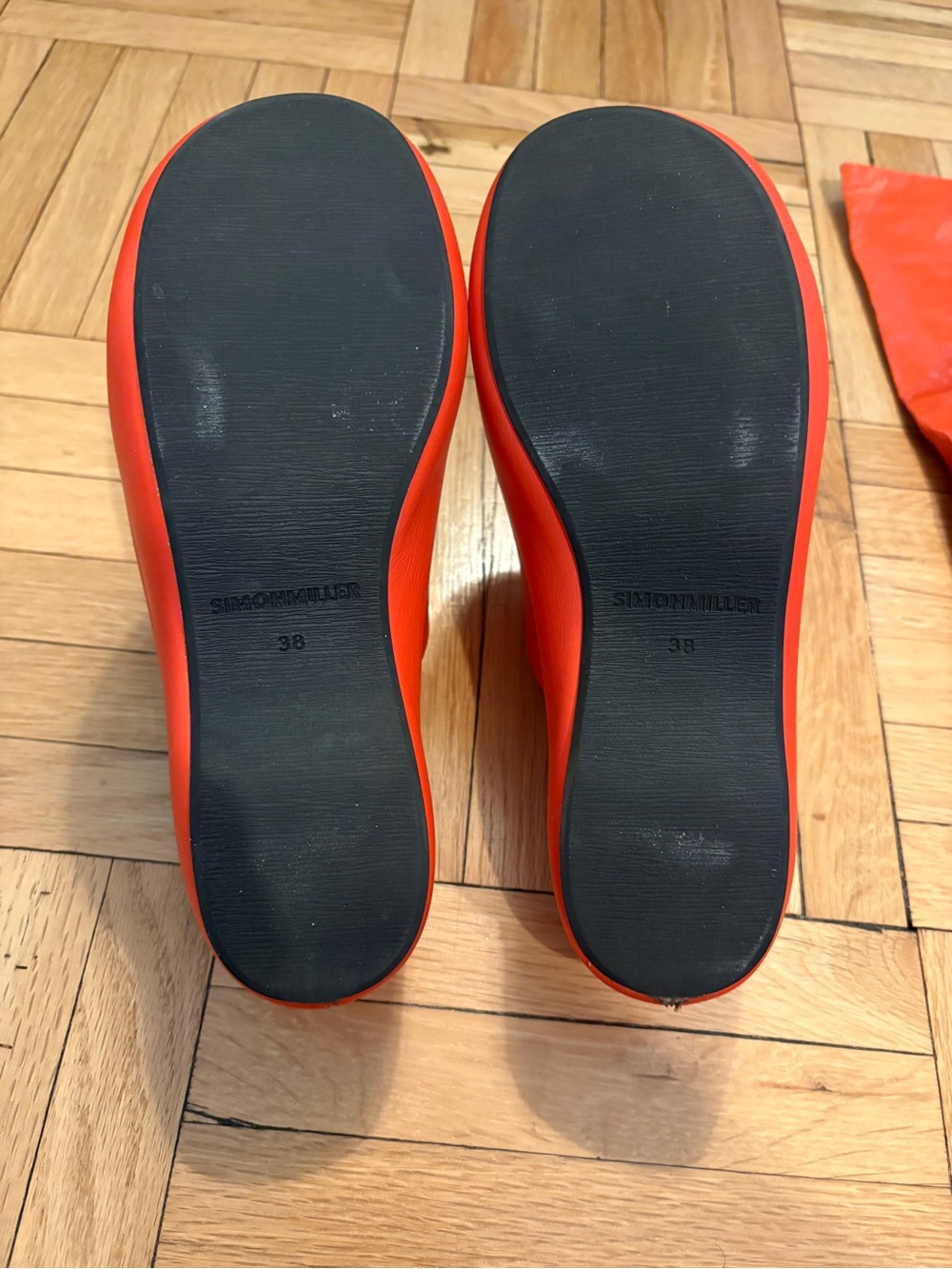 Simon Miller Orange Bubble Clogs with Matching Dust Bag - Picture 4 of 5